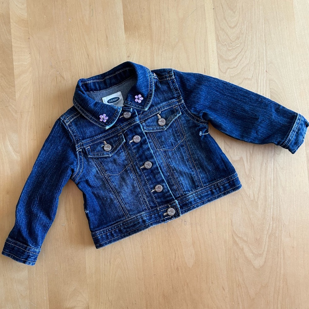 Nwot Old Navy denim jacket with flower studs